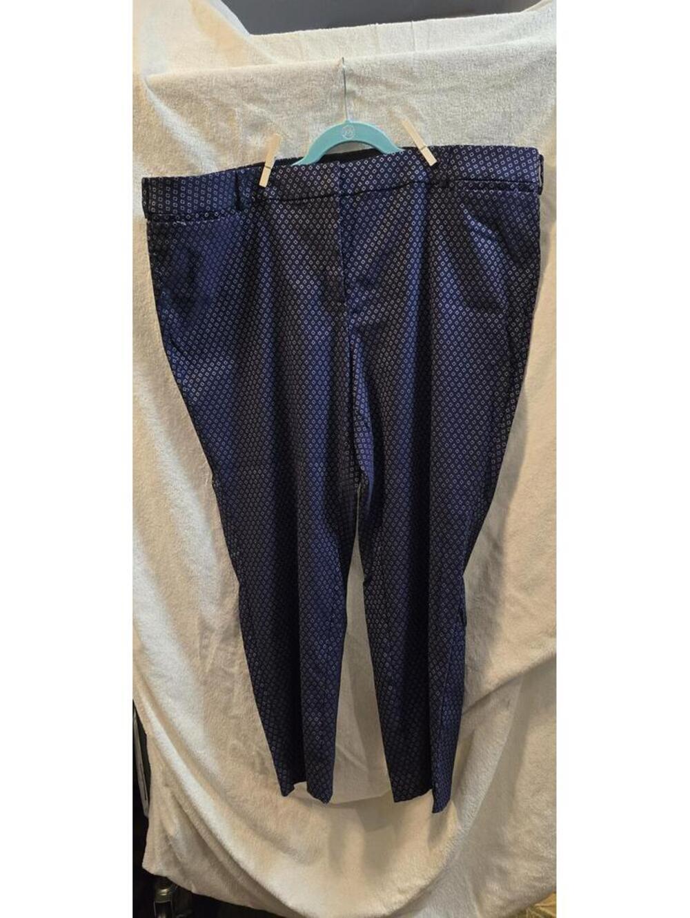 Lane Bryant Navy Patterned Dress Pants Size 28